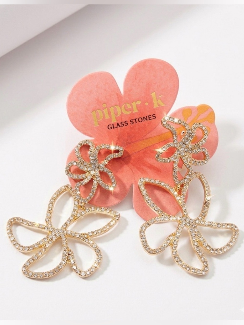 NWT ⚜️💎⚜️ Piper K Rhinestone Floral Drop Earrings